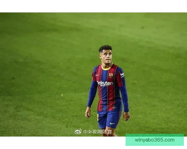 复出首战不顺 麦克布莱德大腿受伤无法行走 复出首战不顺 麦克布莱德大腿受伤无法行走
